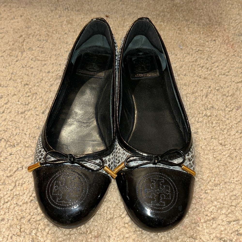 TORY BURCH,Snake Print Ballet Flat,Size 7,5